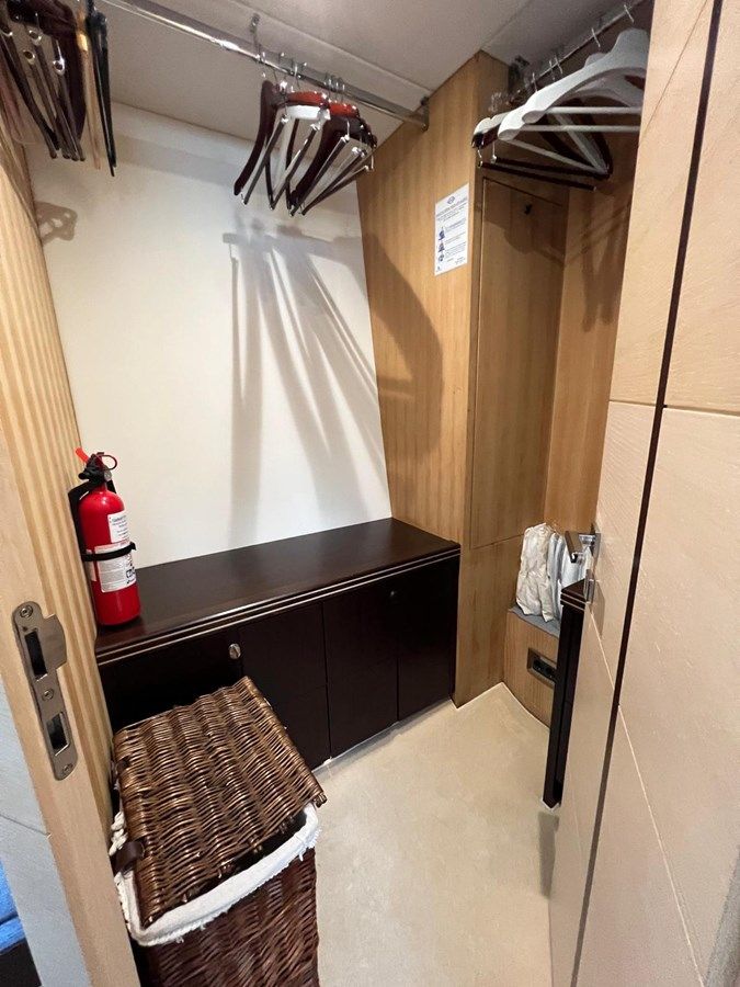 Buy a Escape at Shestakov Yacht Sales