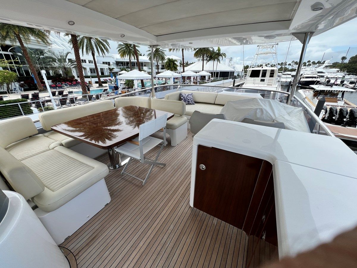 best yacht sales deals Pura Vida 66