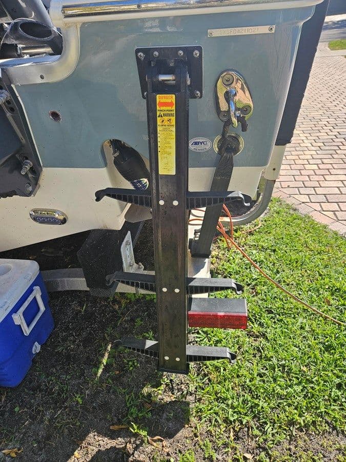 Buy a yacht Alternating currents II 25