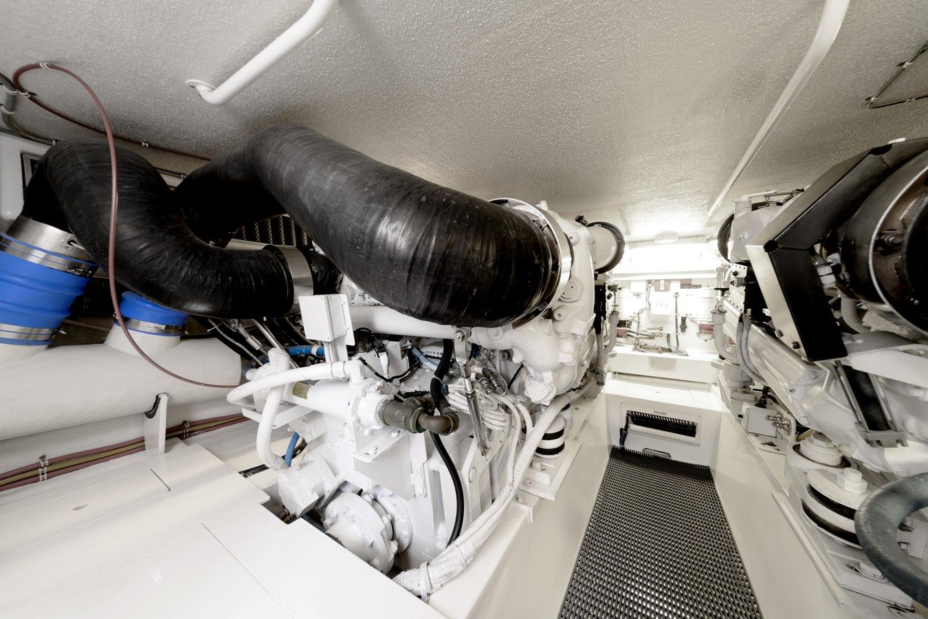 the best price on Titus - Hatteras