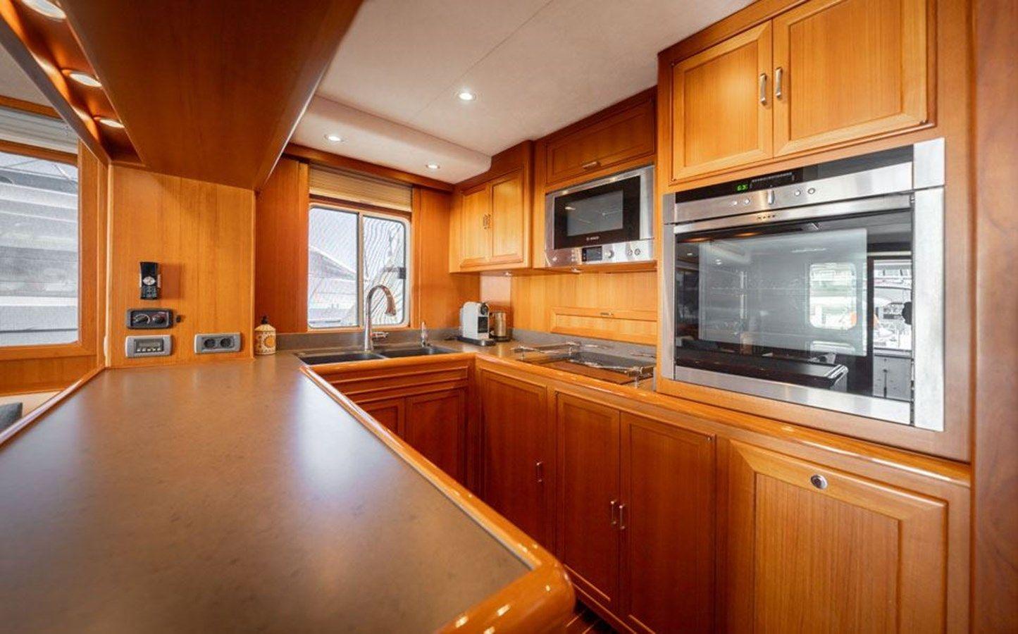 best yacht sales deals SARAH BELLE III 2014