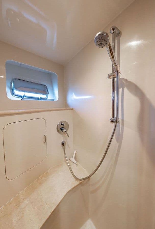 the best price on SARAH BELLE III