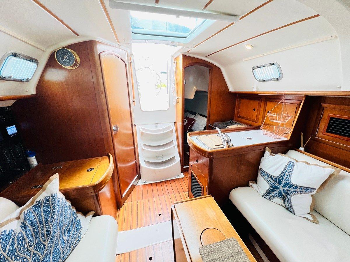 best yacht sales deals 2000 Beneteau 311 - Beneteau