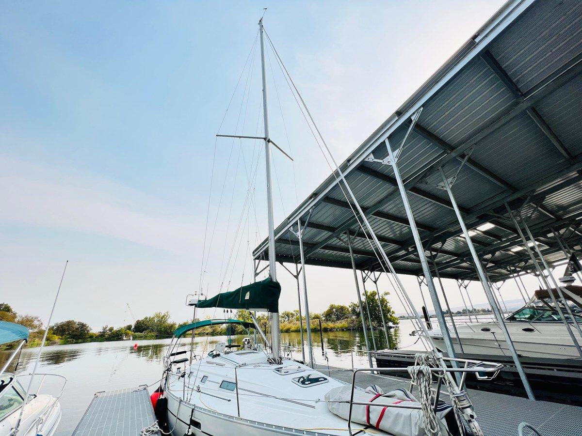 Buy a yacht 2000 Beneteau 311 - Beneteau