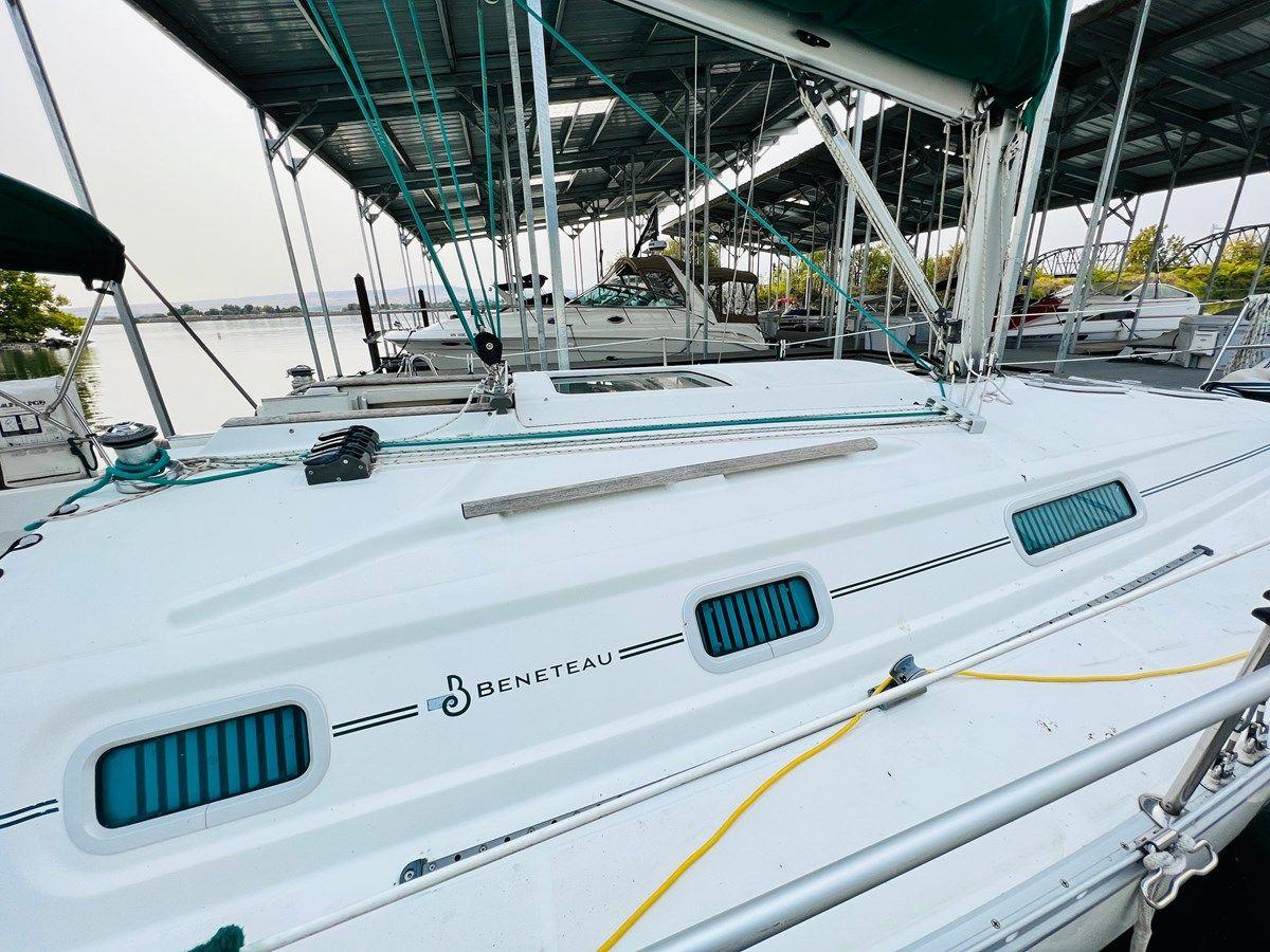 the best price on 2000 Beneteau 311 - Beneteau