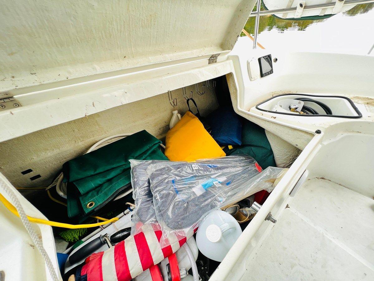 Buy a 2000 Beneteau 311 311 at Shestakov Yacht Sales