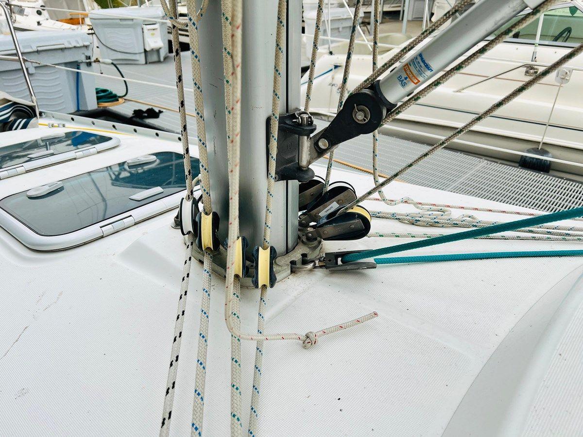 Buy a yacht 2000 Beneteau 311