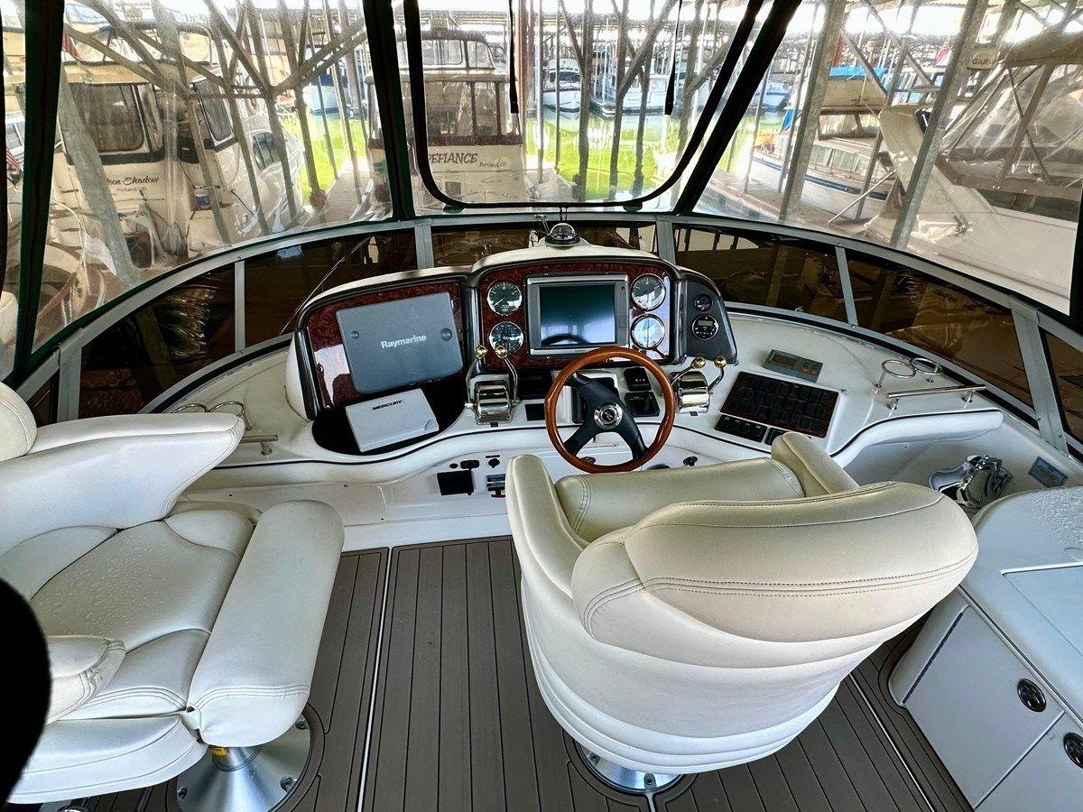 Продажа яхты 2005 Sea Ray 420 Sedan Bridge - SEA RAY