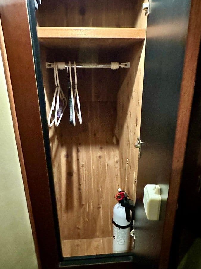 Продажа яхты 2005 Sea Ray 420 Sedan Bridge - SEA RAY