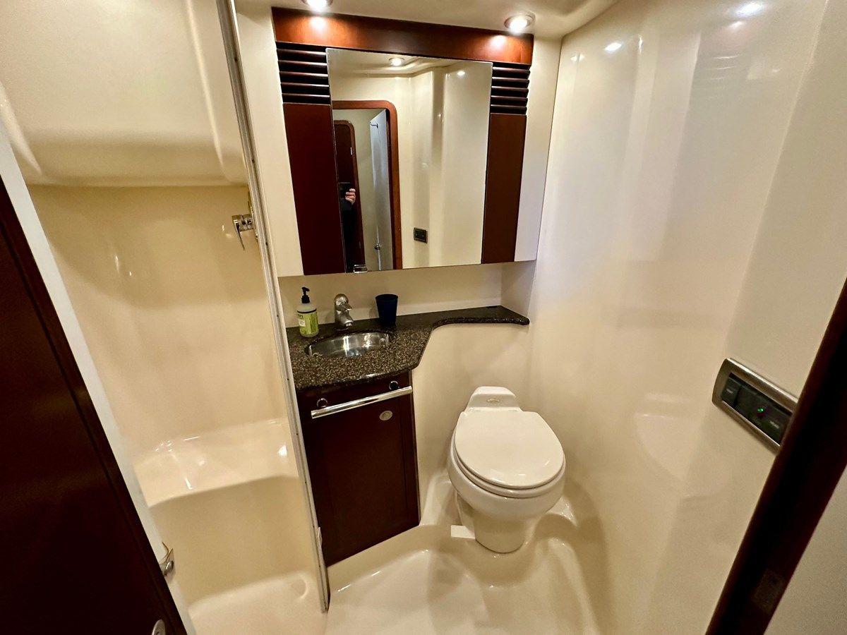 Купить 2005 Sea Ray 420 Sedan Bridge