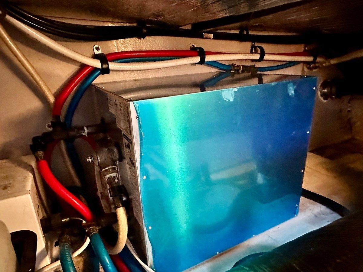 Стоимость яхты 2005 Sea Ray 420 Sedan Bridge - SEA RAY