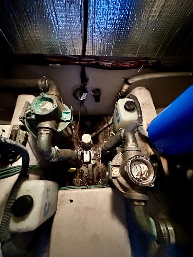 Купить 2005 Sea Ray 420 Sedan Bridge - SEA RAY