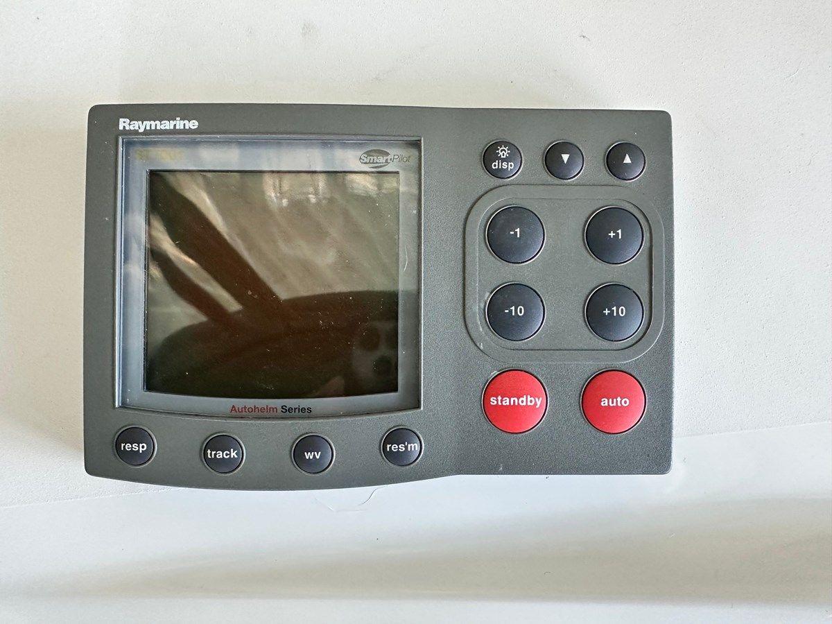 Купить яхту 2005 Sea Ray 420 Sedan Bridge 45 в Shestakov Yacht Sales