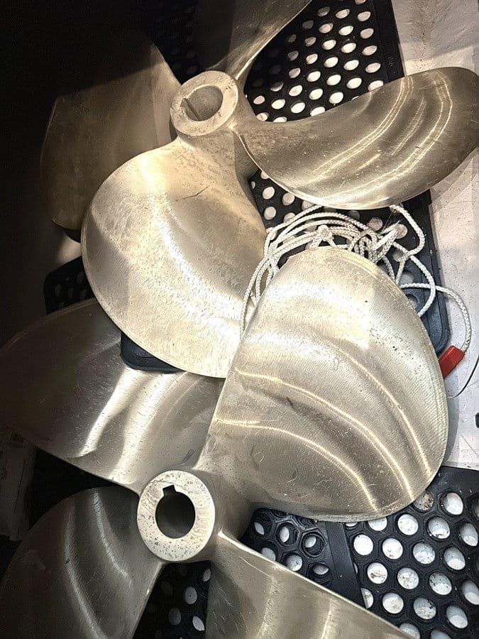 Купить 2005 Sea Ray 420 Sedan Bridge 2005