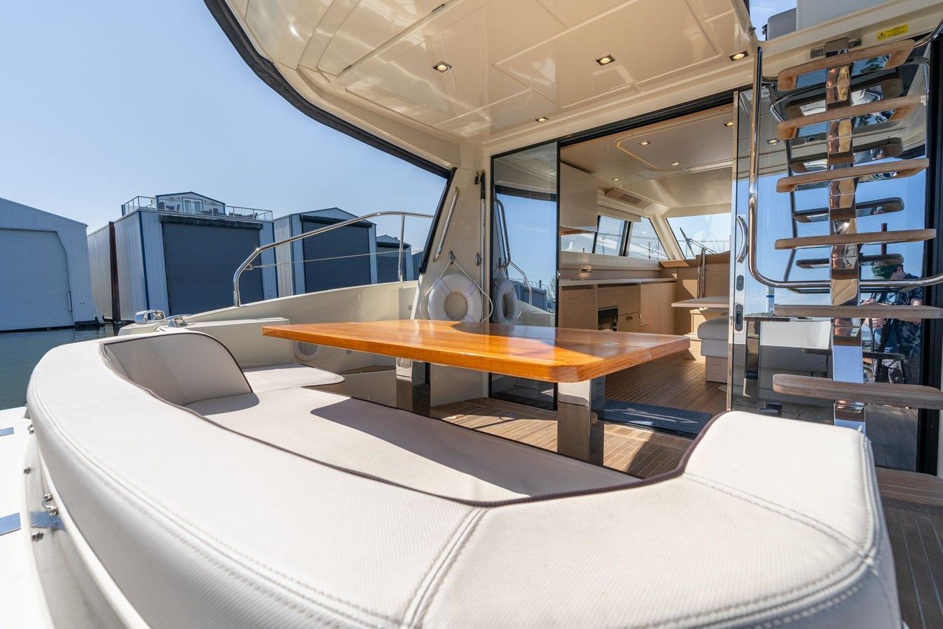 the best price on 2018 Beneteau Monte Carlo MC4 45