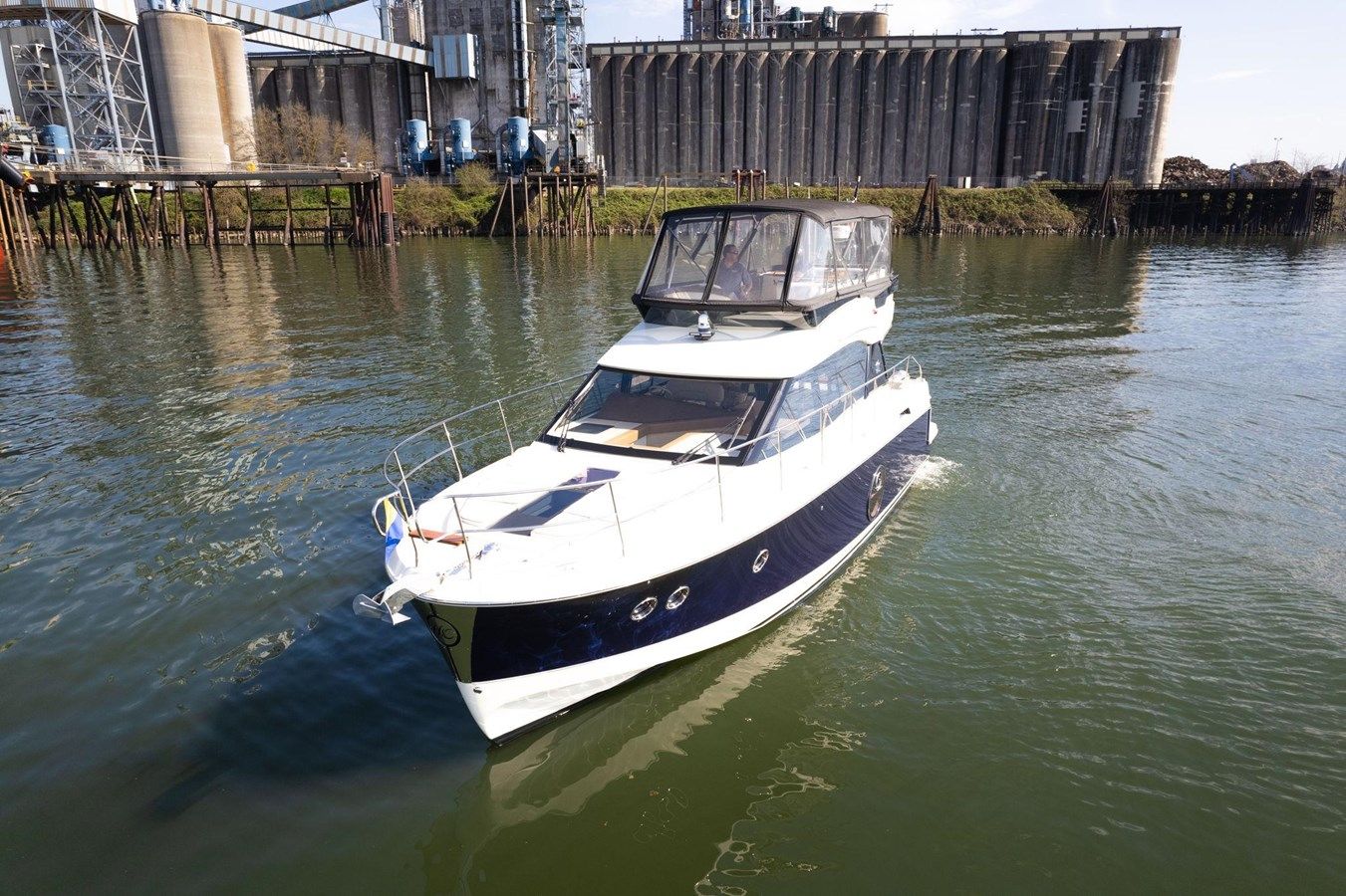 2018 Beneteau Monte Carlo MC4 - Beneteau yacht sale