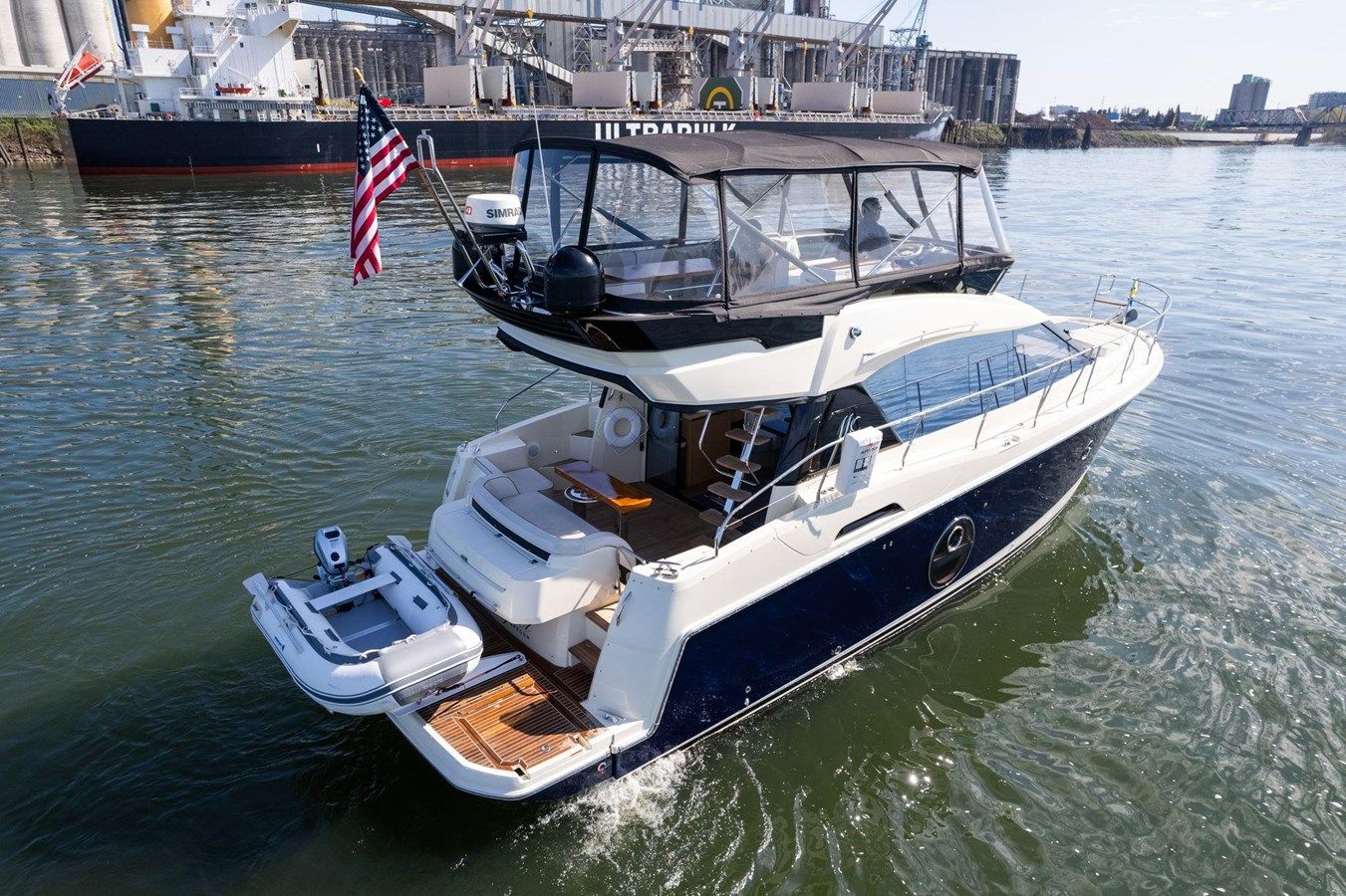 Buy a yacht 2018 Beneteau Monte Carlo MC4 - Beneteau