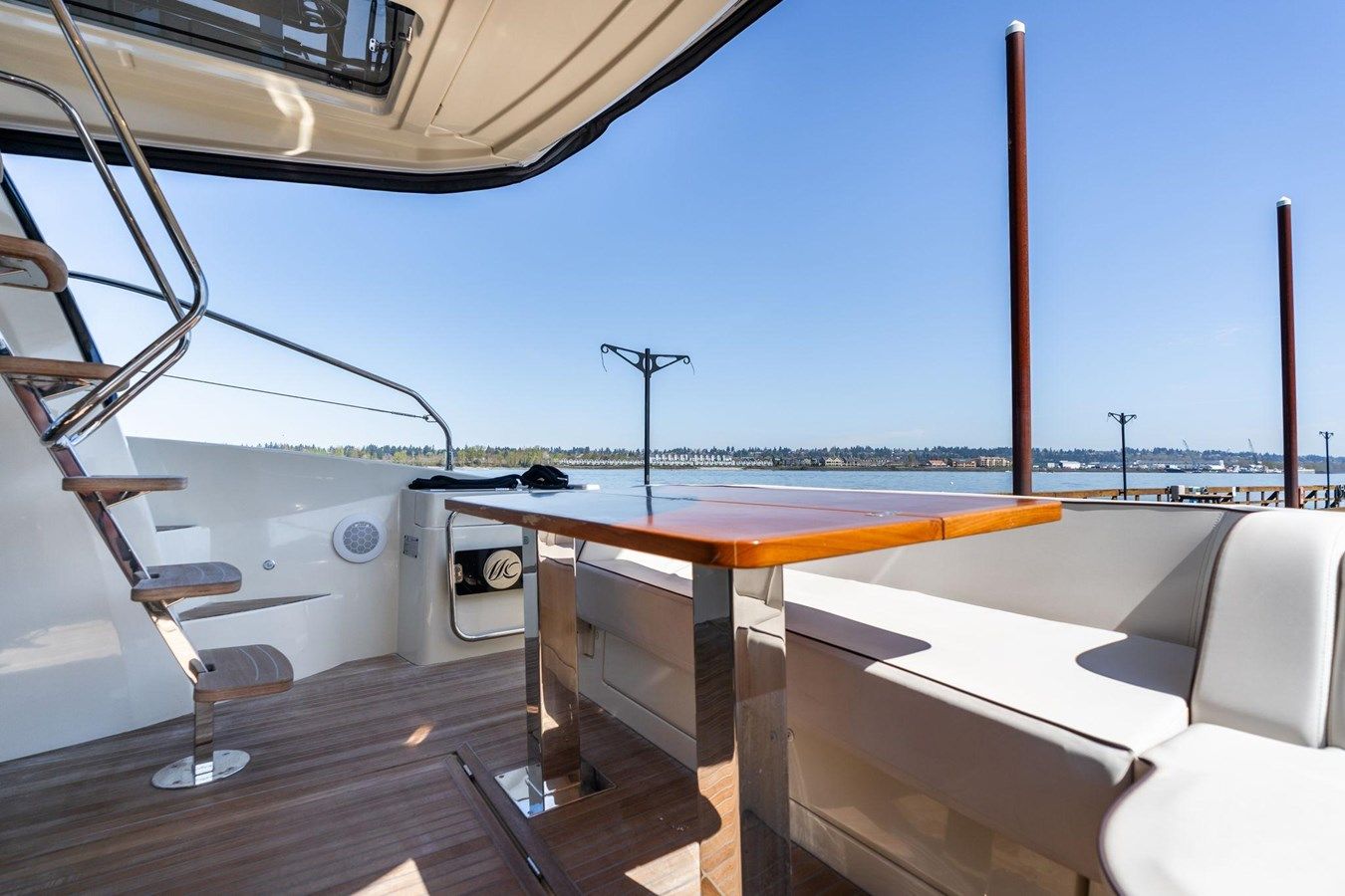 best yacht sales deals 2018 Beneteau Monte Carlo MC4 - Beneteau