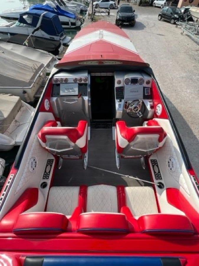 Buy a Cigarette 42' X 42 at Shestakov Yacht Sales