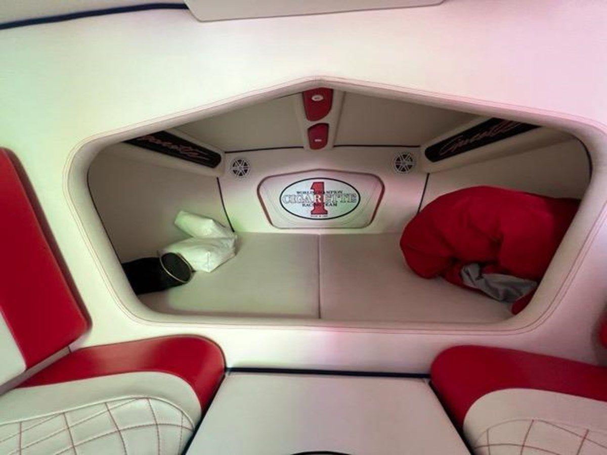 Cigarette 42' X - Cigarette Racing price