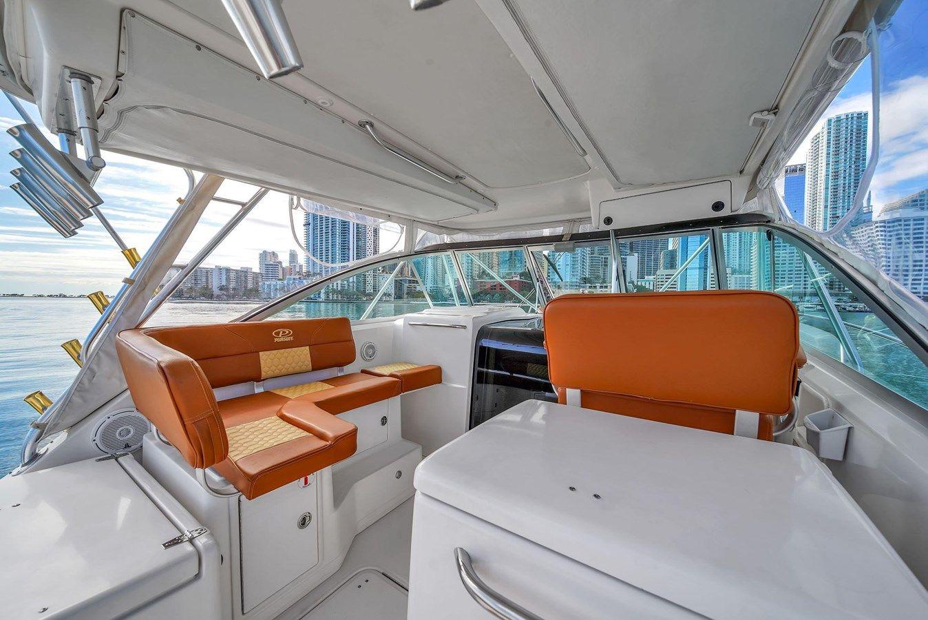 Pursuit 3400 Express 2002