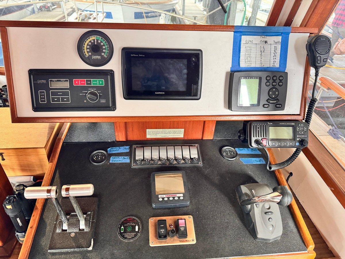 Лучшая цена на 1976 Californian Aft Cabin 42