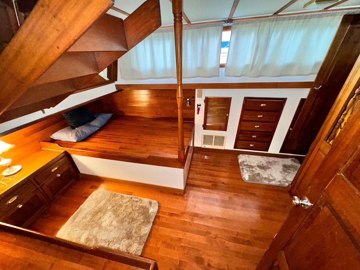 Купить яхту 1976 Californian Aft Cabin 1976 в Shestakov Yacht Sales