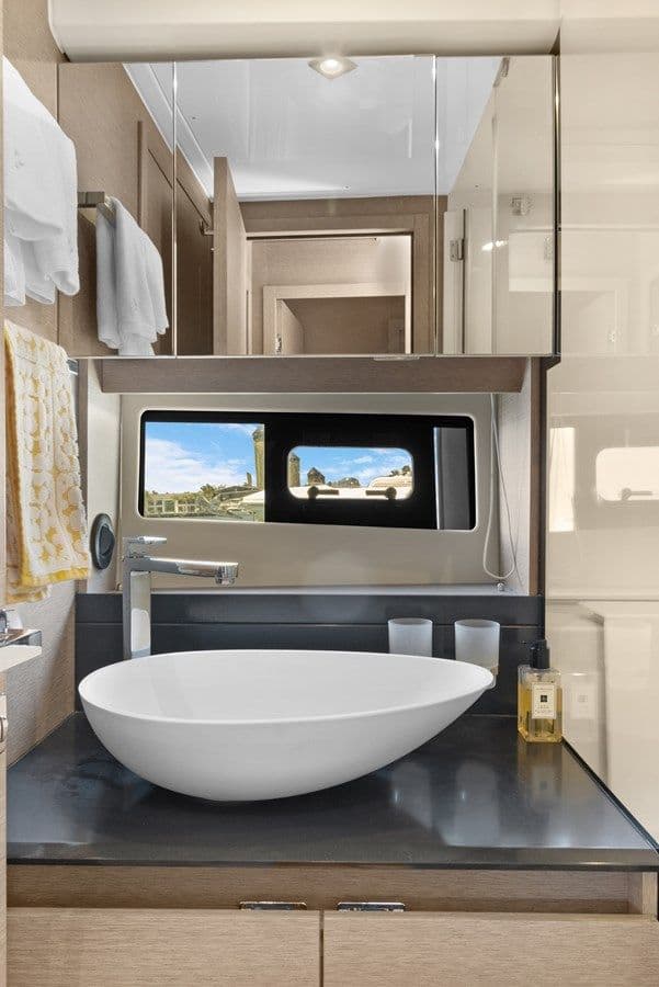 Buy a LUCKY ONE 46 at Shestakov Yacht Sales