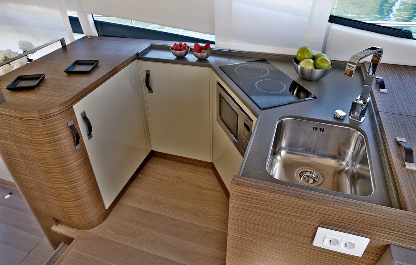 Купить яхту 44 MUSE 2024 в Shestakov Yacht Sales