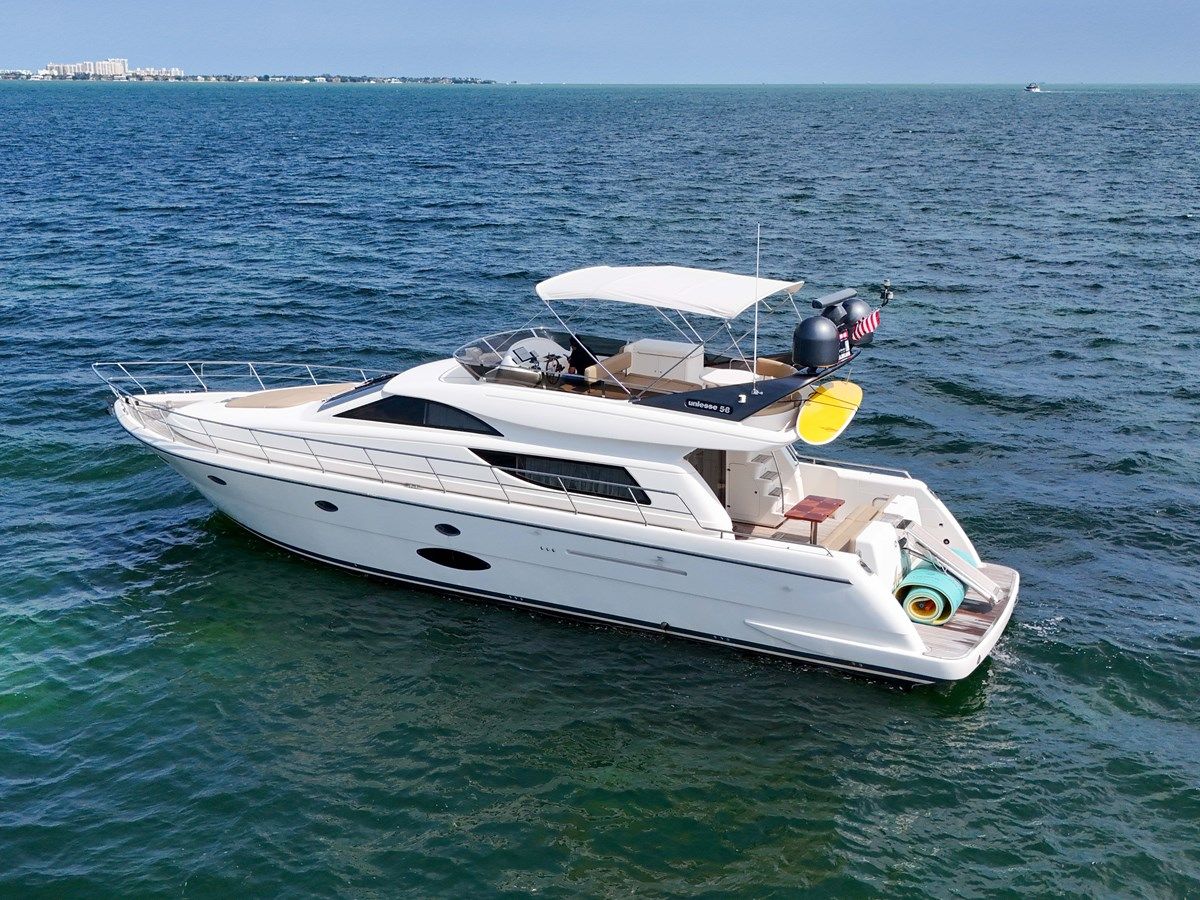 Buy a yacht Uniesse 58 - UNIESSE