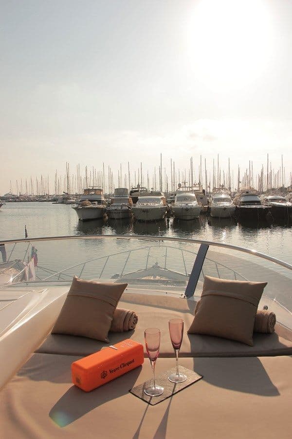 Buy a yacht SEALINE T60 2005