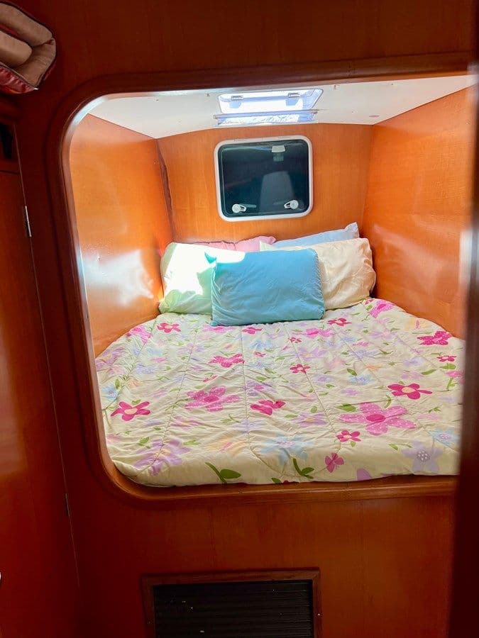 Buy a STAR VOYAGE 41 at Shestakov Yacht Sales