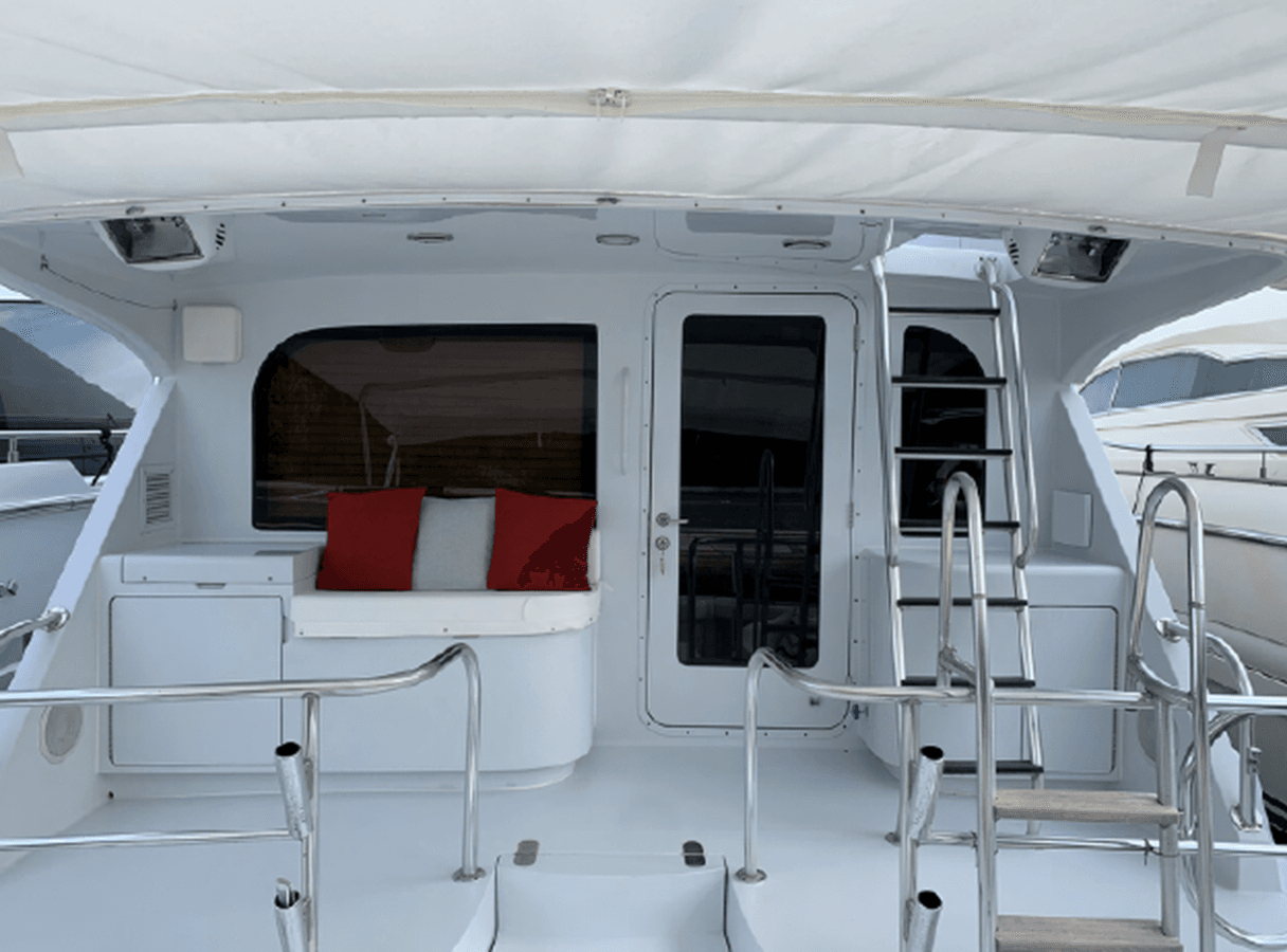 Buy a Makaira 2004 at Shestakov Yacht Sales