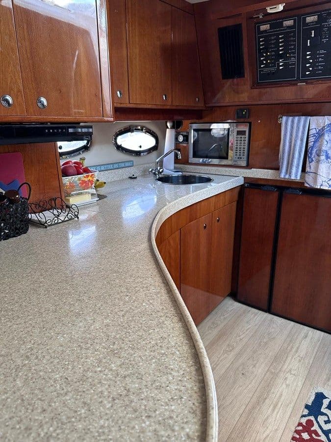 2005 Regal Commodore 4260 Commodore 4260