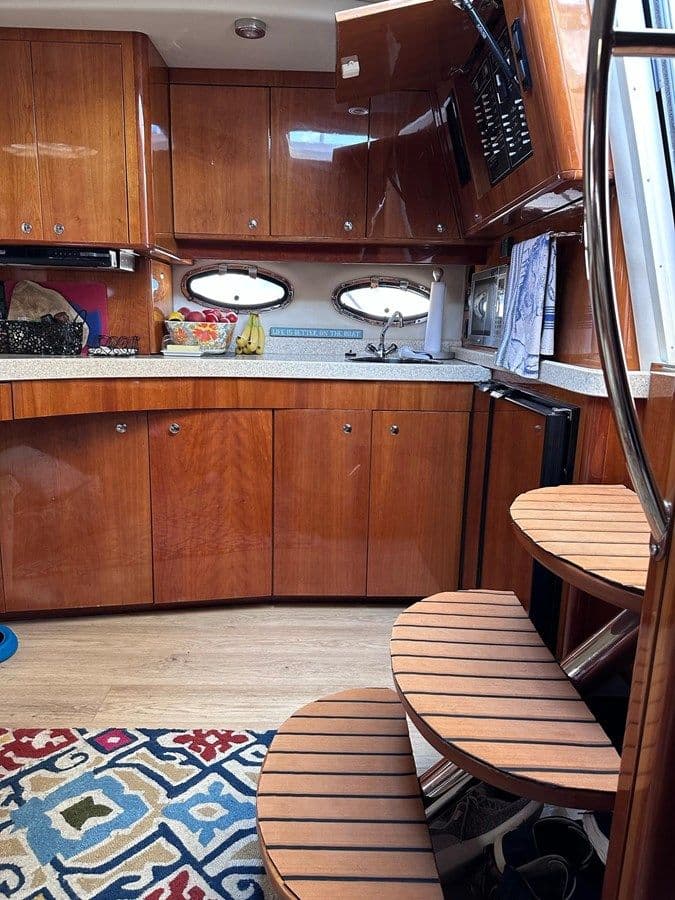 2005 Regal Commodore 4260 - Regal price