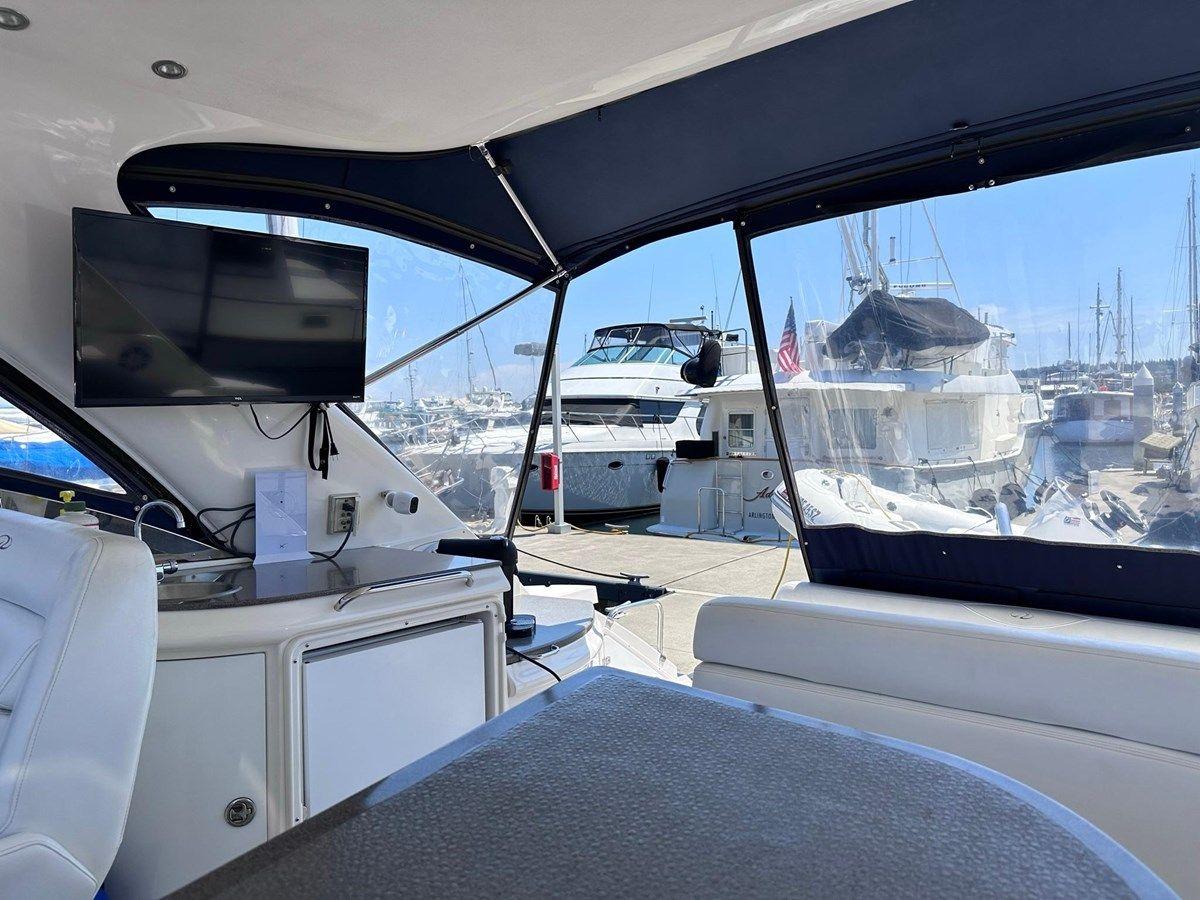Buy a yacht 2005 Regal Commodore 4260 - Regal