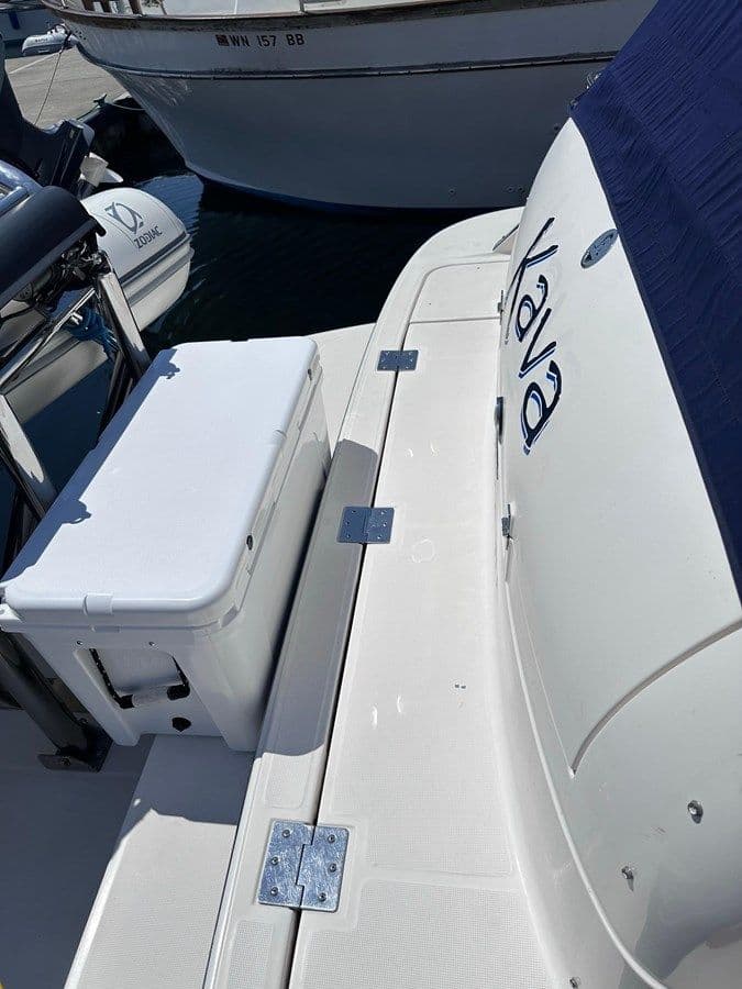 Buy a 2005 Regal Commodore 4260 - Regal at Shestakov Yacht Sales
