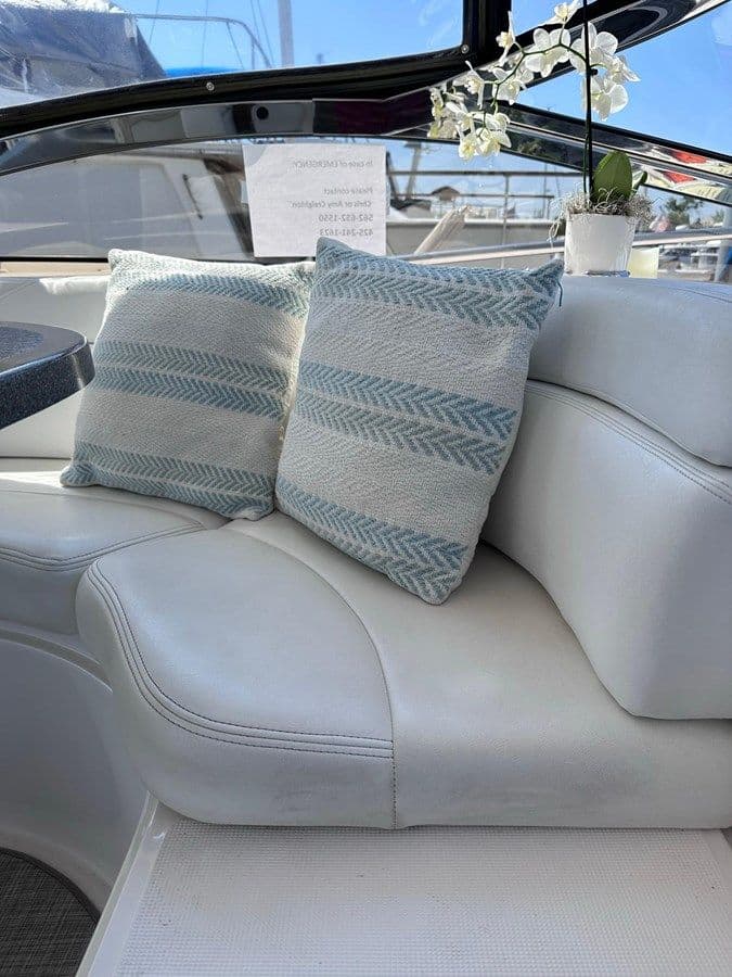 best yacht sales deals 2005 Regal Commodore 4260 2005