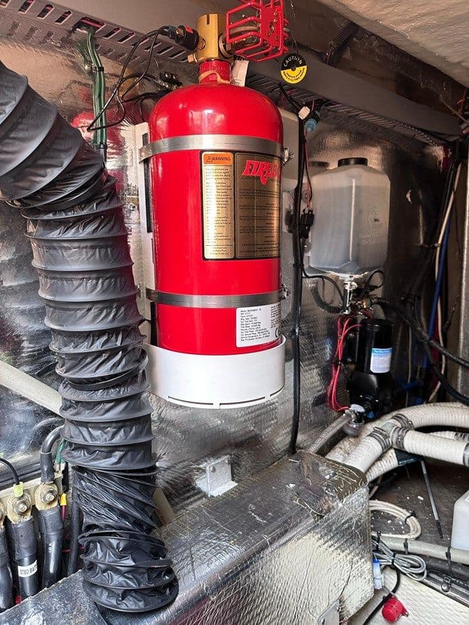 2005 Regal Commodore 4260 price