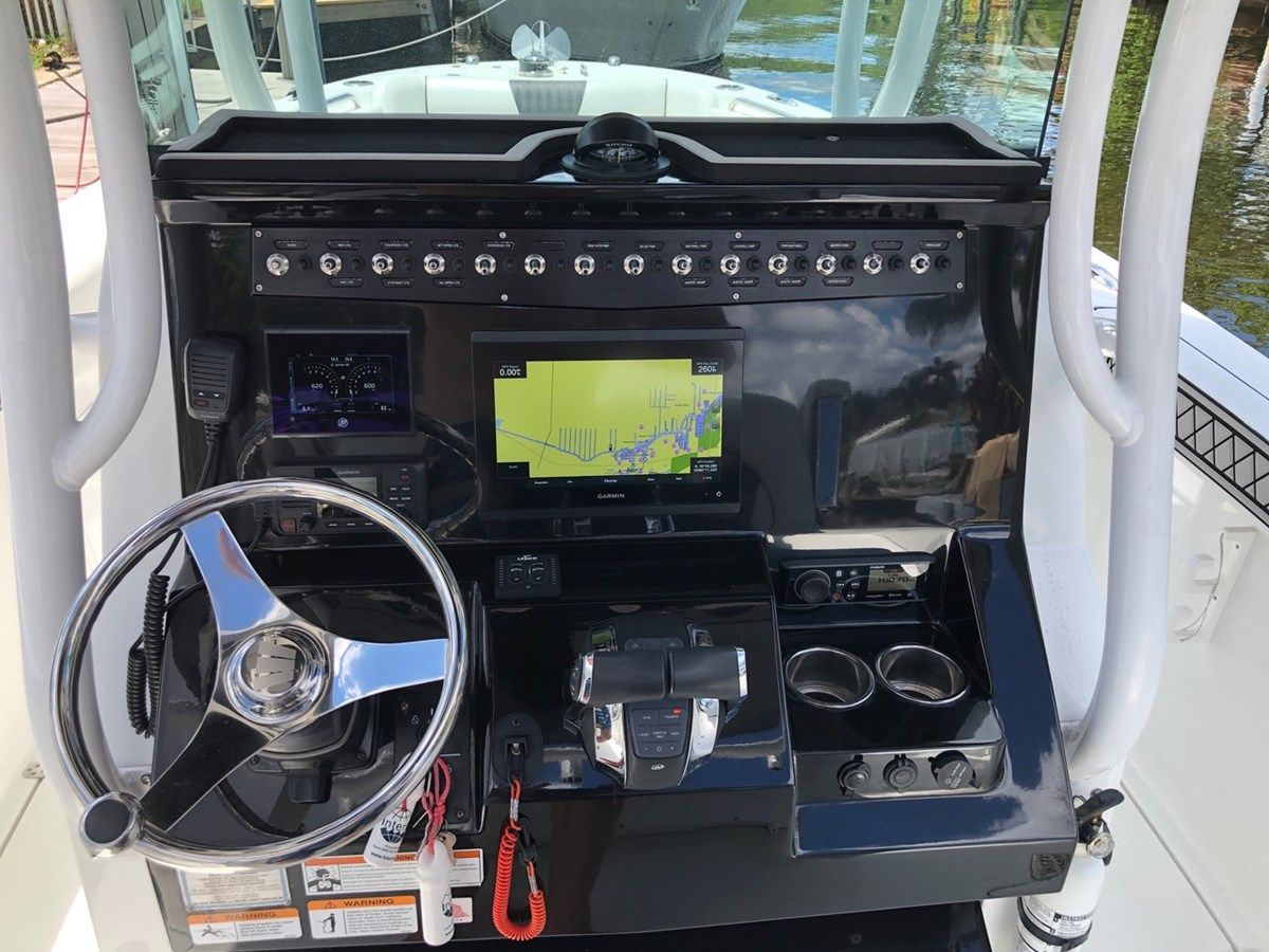 Стоимость яхты WELLCRAFT 262 F 262F