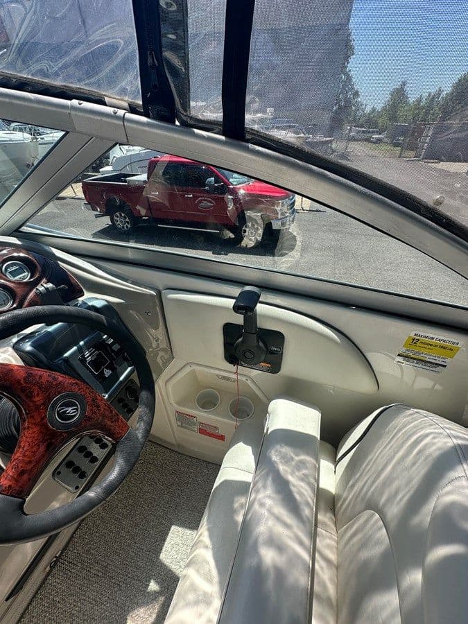 Лучшие предложения покупки яхты 2004 245 Monterey 2004