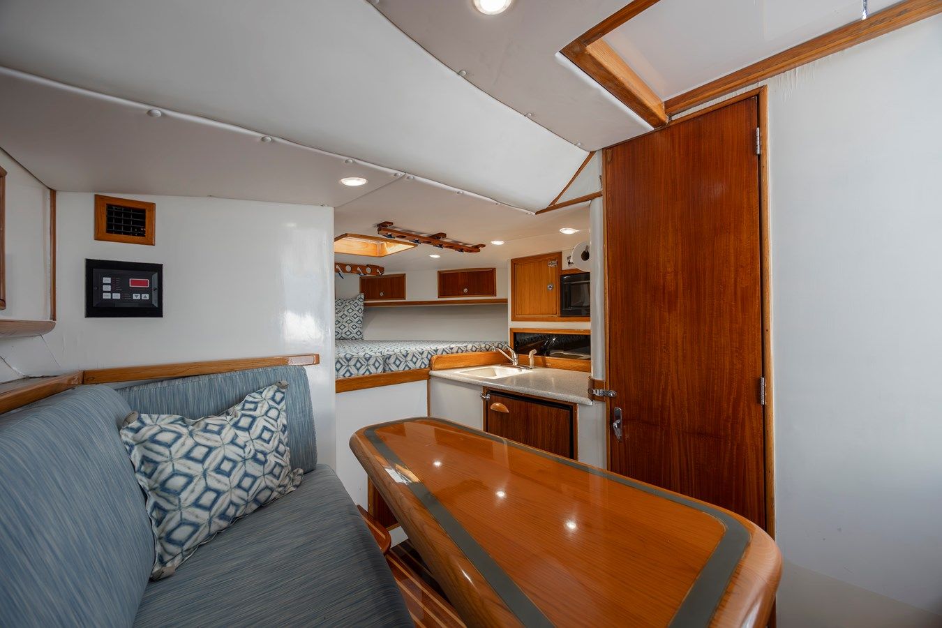 Купить яхту Nuts and Bolts 1998 в Shestakov Yacht Sales