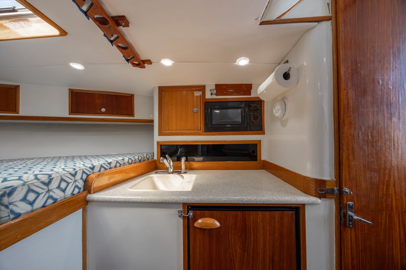 Купить Nuts and Bolts 1998