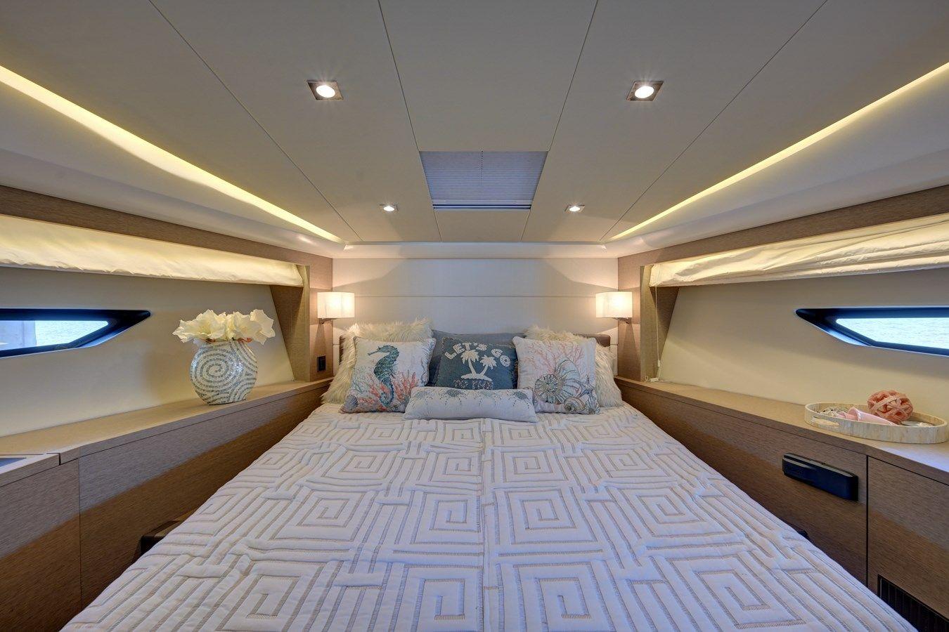 Lady Maro - PRESTIGE price