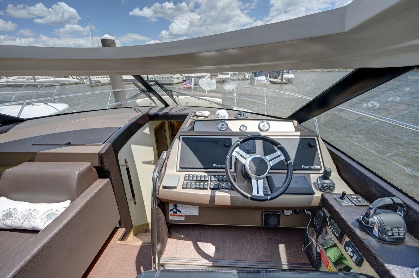 the best price on Lady Maro 500 S