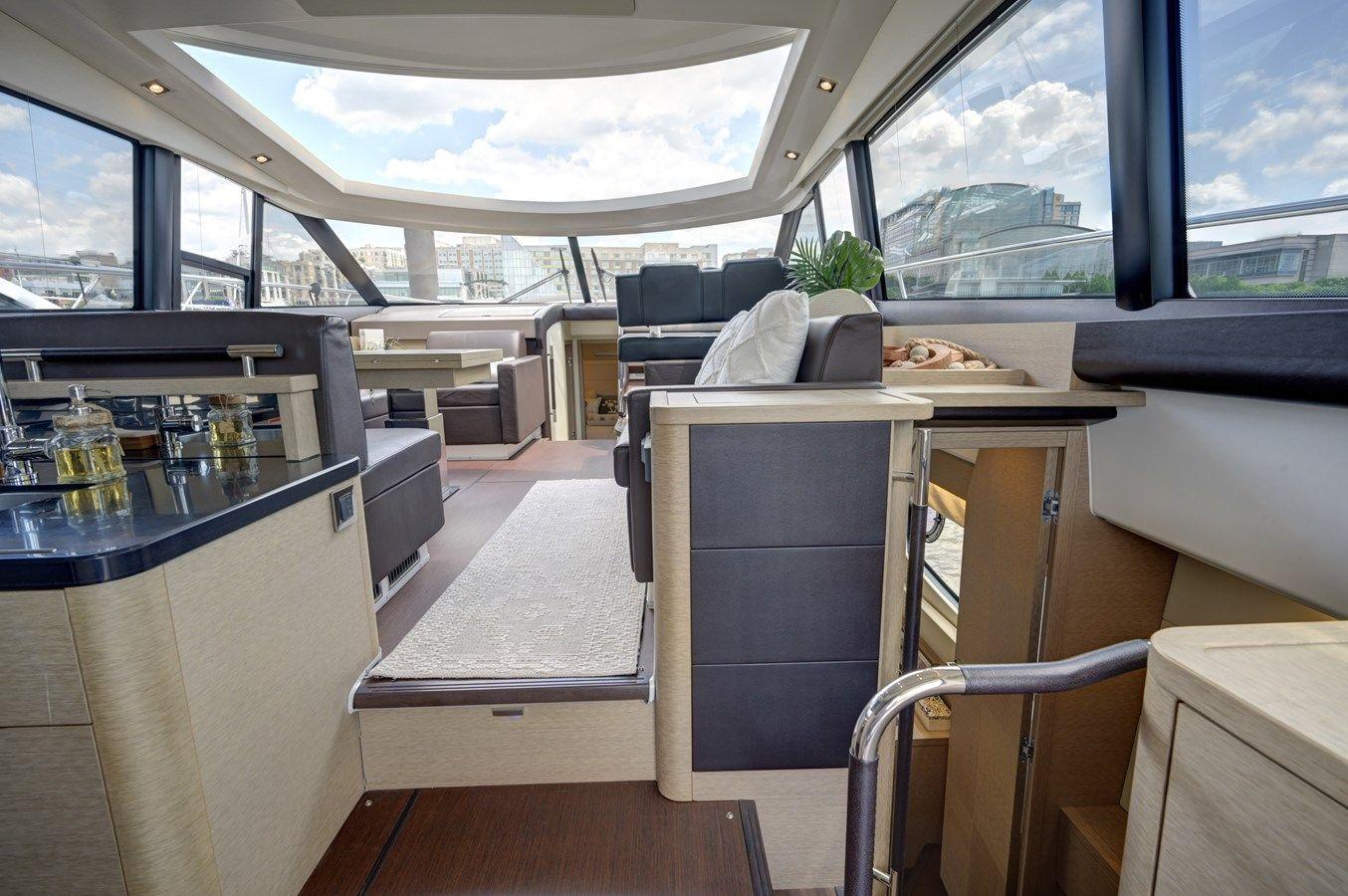 Buy a yacht Lady Maro