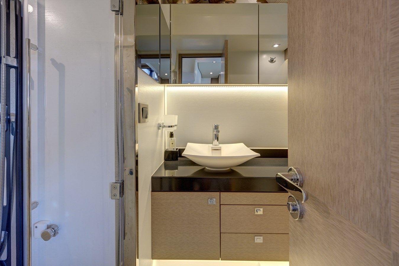 Lady Maro - PRESTIGE