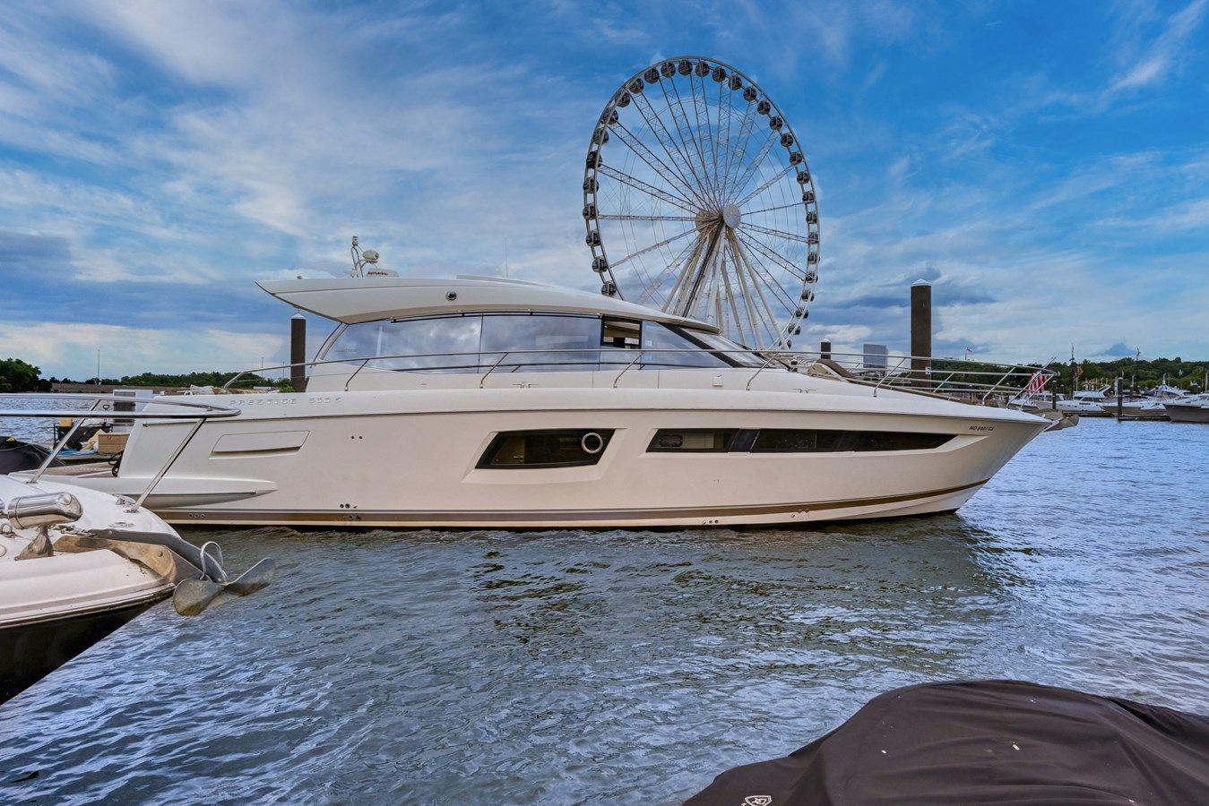 the best price on Lady Maro 50