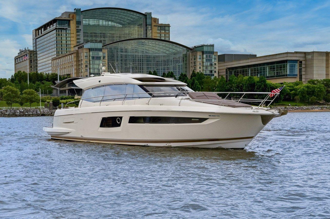 Buy a Lady Maro - PRESTIGE at Shestakov Yacht Sales