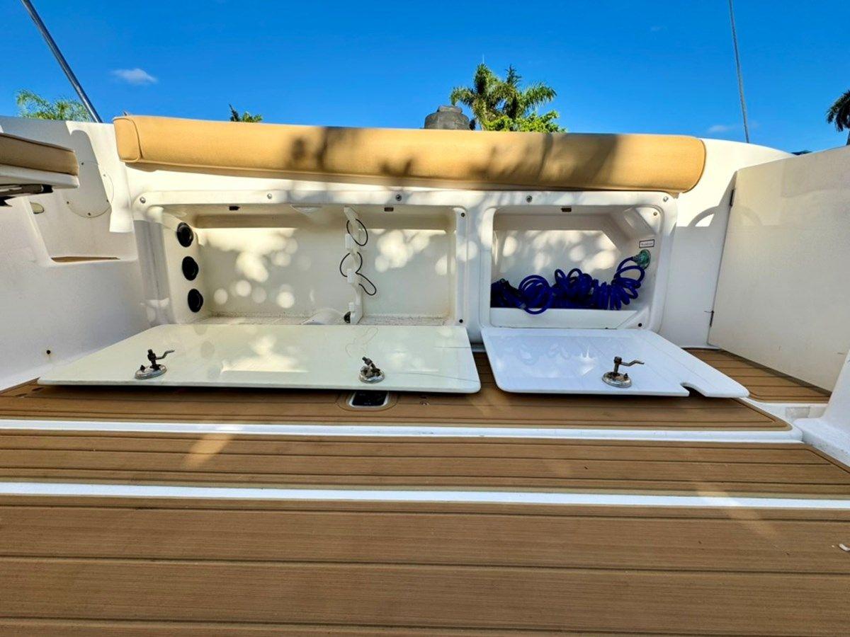 - - CENTURY BOATS yacht sale